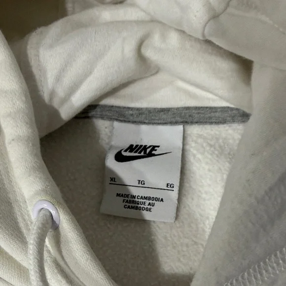 Nike Men's White Hoodie Sweater - Picture 3 of 8